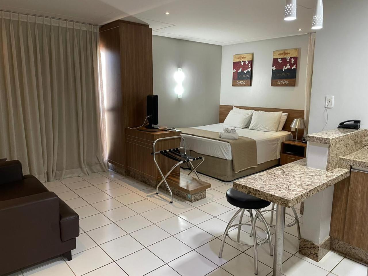 Sun Square Suites Hotel By Lual Goiania Exterior photo